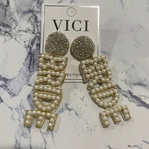 NEW 💥Bridal Gift💥 Pearl Crystal Rhinestone Bride to Be Drop Statement Earrings